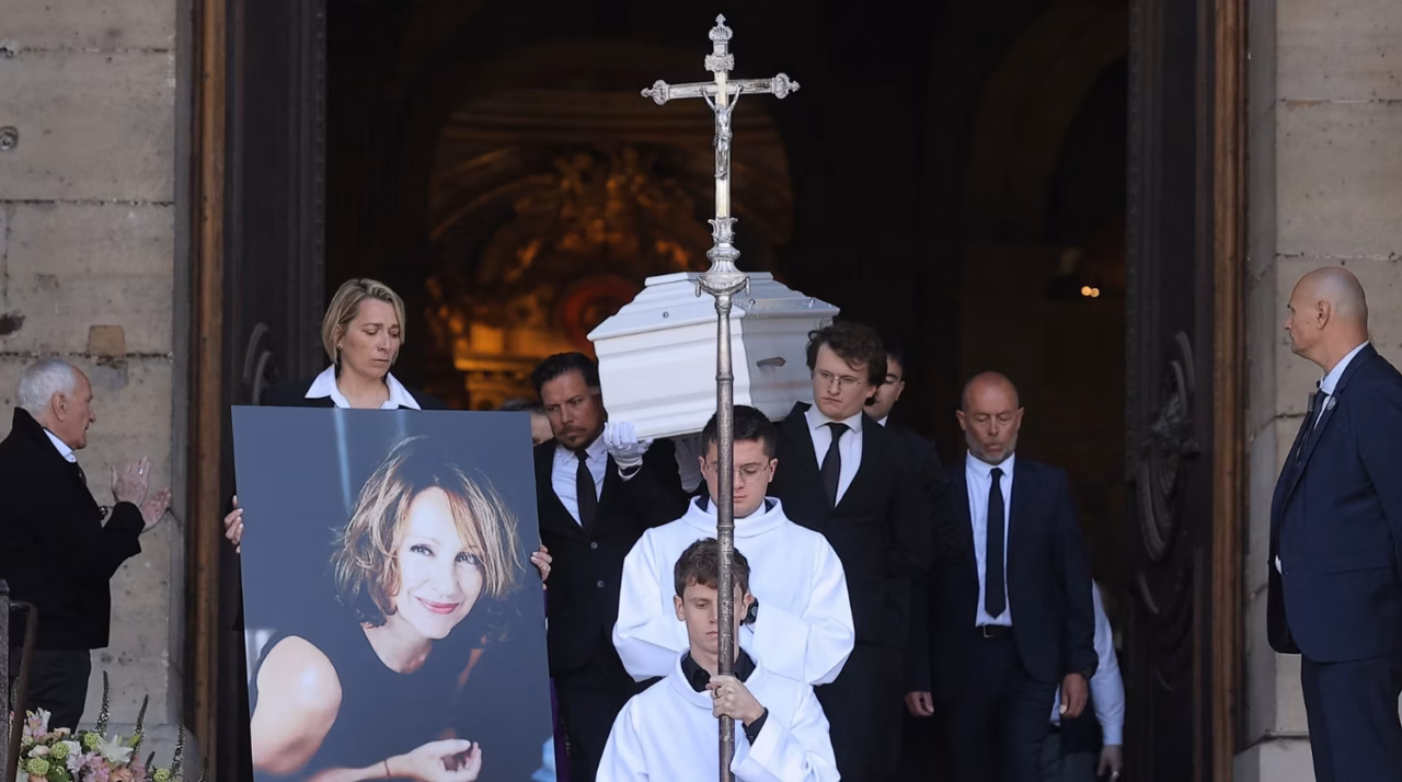 Disparition de Mathilde Favier : le poignant message de son fils Carlo Agostinelli et les chaleureux hommages qui suivent
